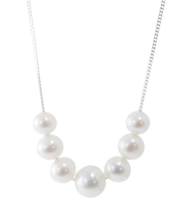 Graduated Pearl Necklace by Bijoux Jewels